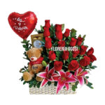 Detalle Floral Rosas en Canasta + Peluche + Chocolate